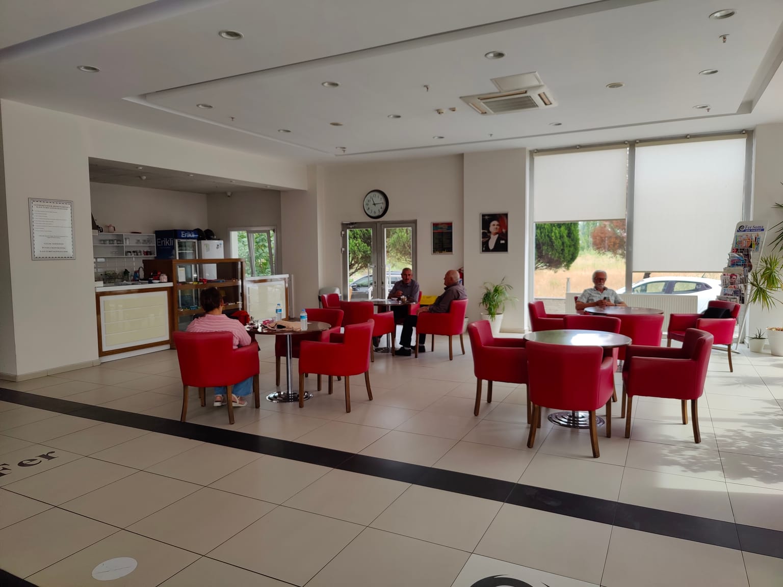 Soma göz doktoru muayene odası